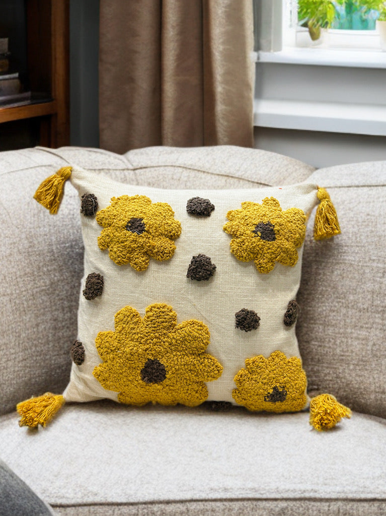 Knotted Embroidered Cushion Cover | Slub Cotton | 16"x16"